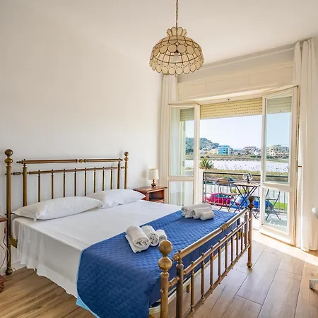 Апартаменты Flamingo Poetto Mare A Due Passi Кальяри